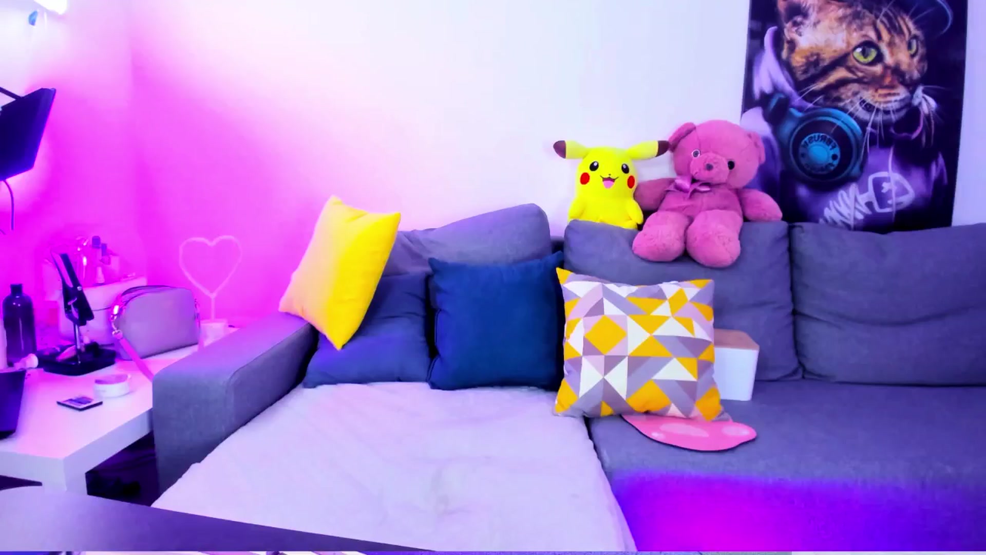 Gallery image thumbnail from Sunny__Sweet's myfreecams stream on, 11/15/2024, 05:11 image 12 of 20