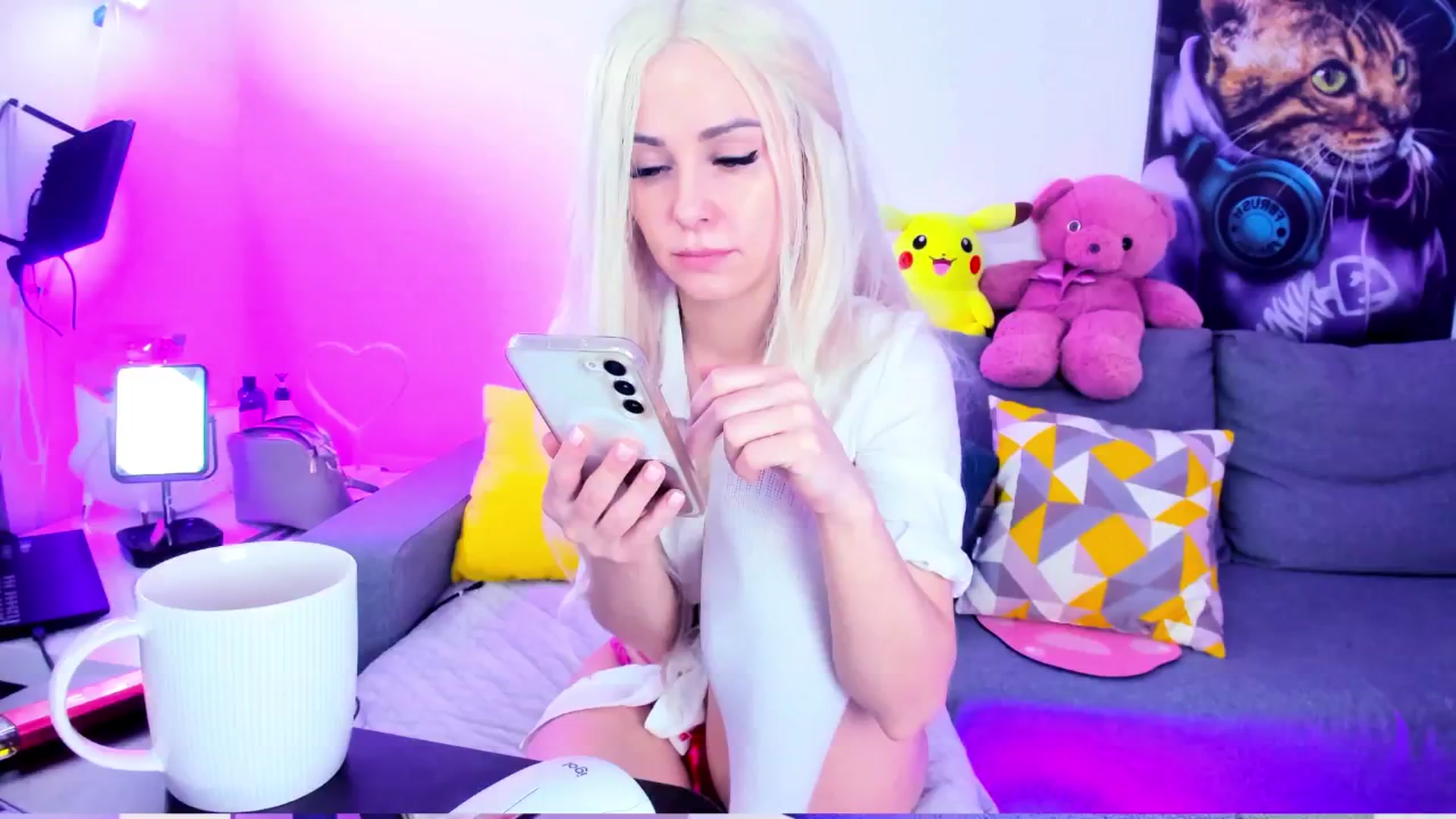Gallery image thumbnail from Sunny__Sweet's myfreecams stream on, 11/20/2024, 03:56 image 8 of 20