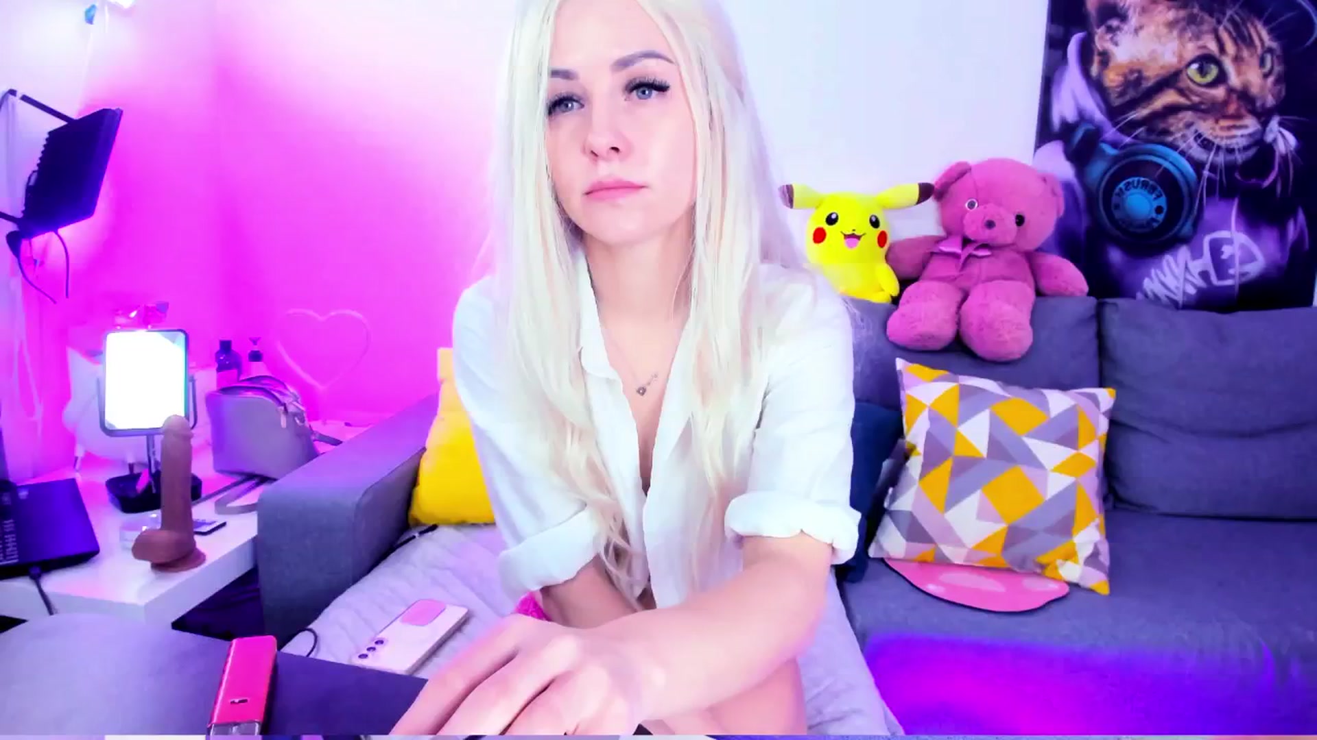 Gallery image thumbnail from Sunny__Sweet's myfreecams stream on, 11/20/2024, 03:56 image 19 of 20