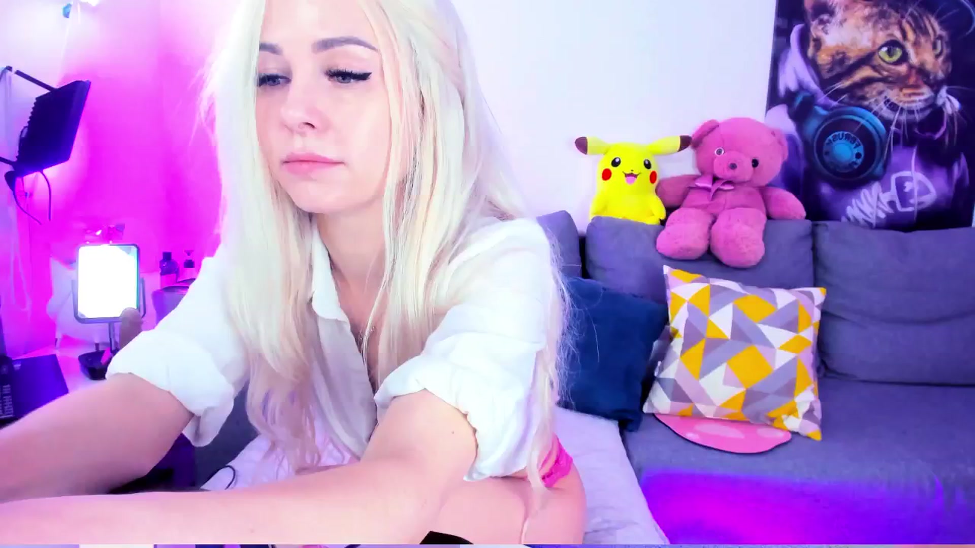 Gallery image thumbnail from Sunny__Sweet's myfreecams stream on, 11/20/2024, 04:59 image 3 of 20