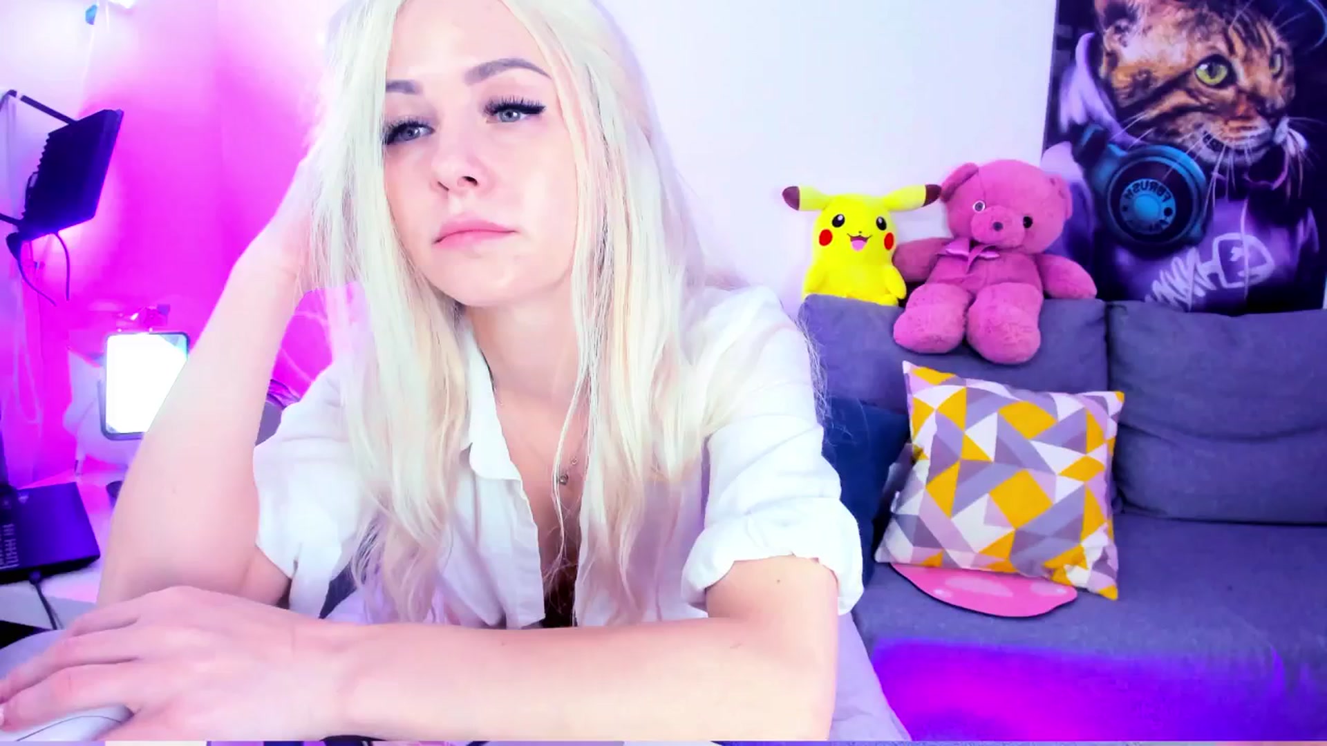 Gallery image thumbnail from Sunny__Sweet's myfreecams stream on, 11/20/2024, 04:59 image 4 of 20