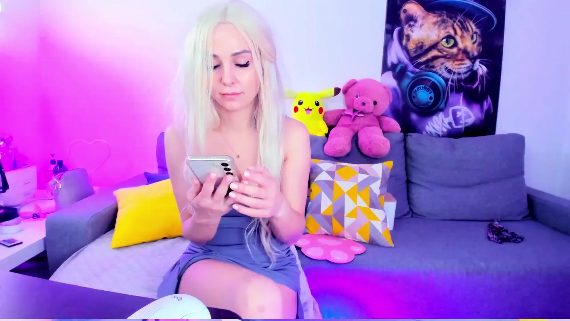 Gallery image thumbnail from Sunny__Sweet's myfreecams stream on, 11/22/2024, 06:11 image 19 of 20