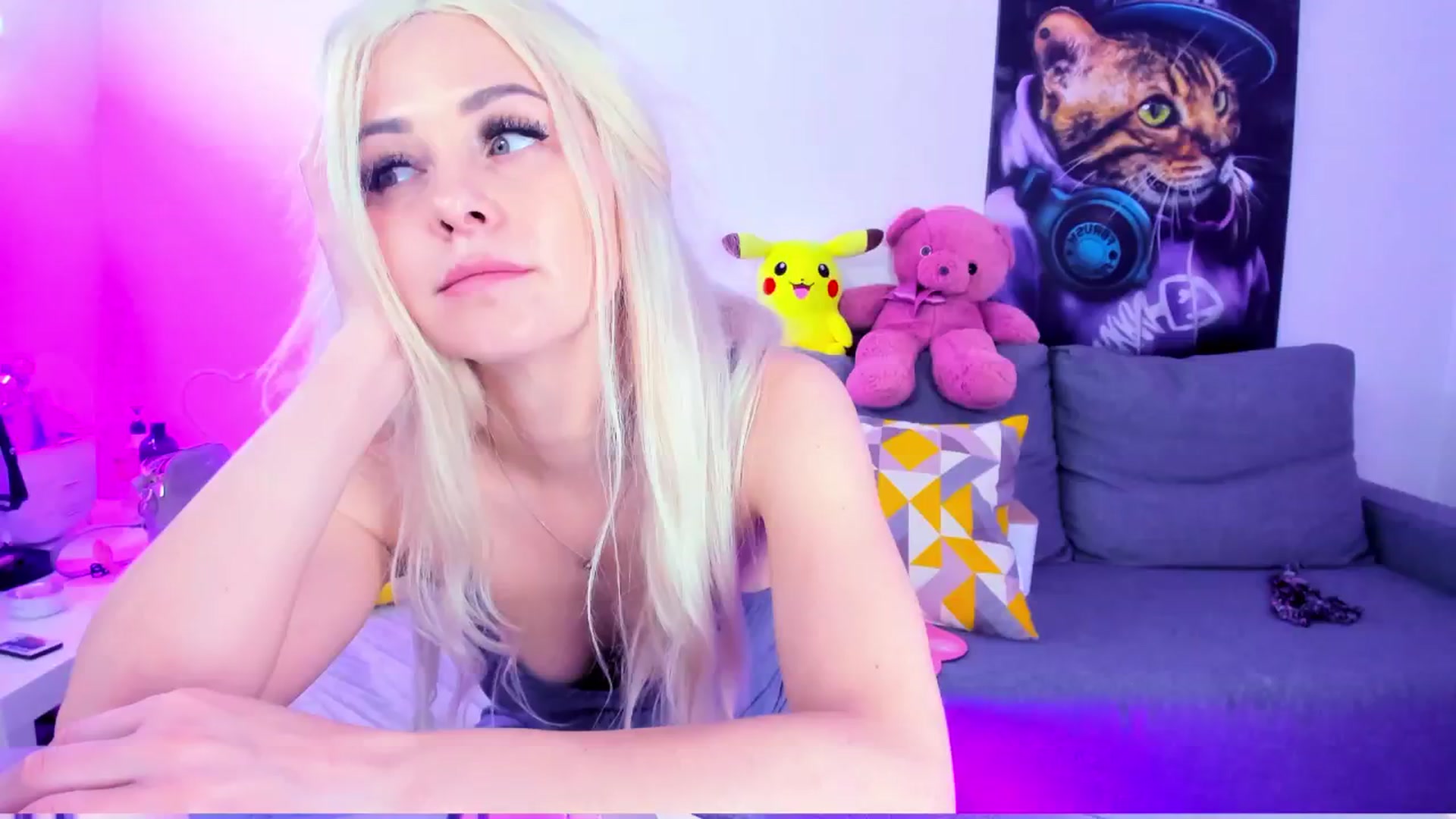 Gallery image thumbnail from Sunny__Sweet's myfreecams stream on, 11/22/2024, 06:11 image 9 of 20
