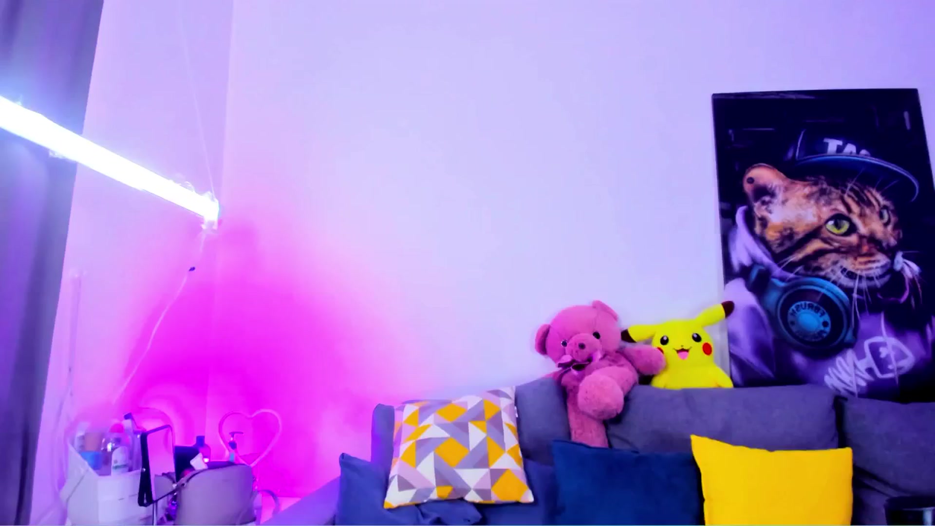 Gallery image thumbnail from Sunny__Sweet's myfreecams stream on, 12/17/2024, 07:03 image 19 of 20