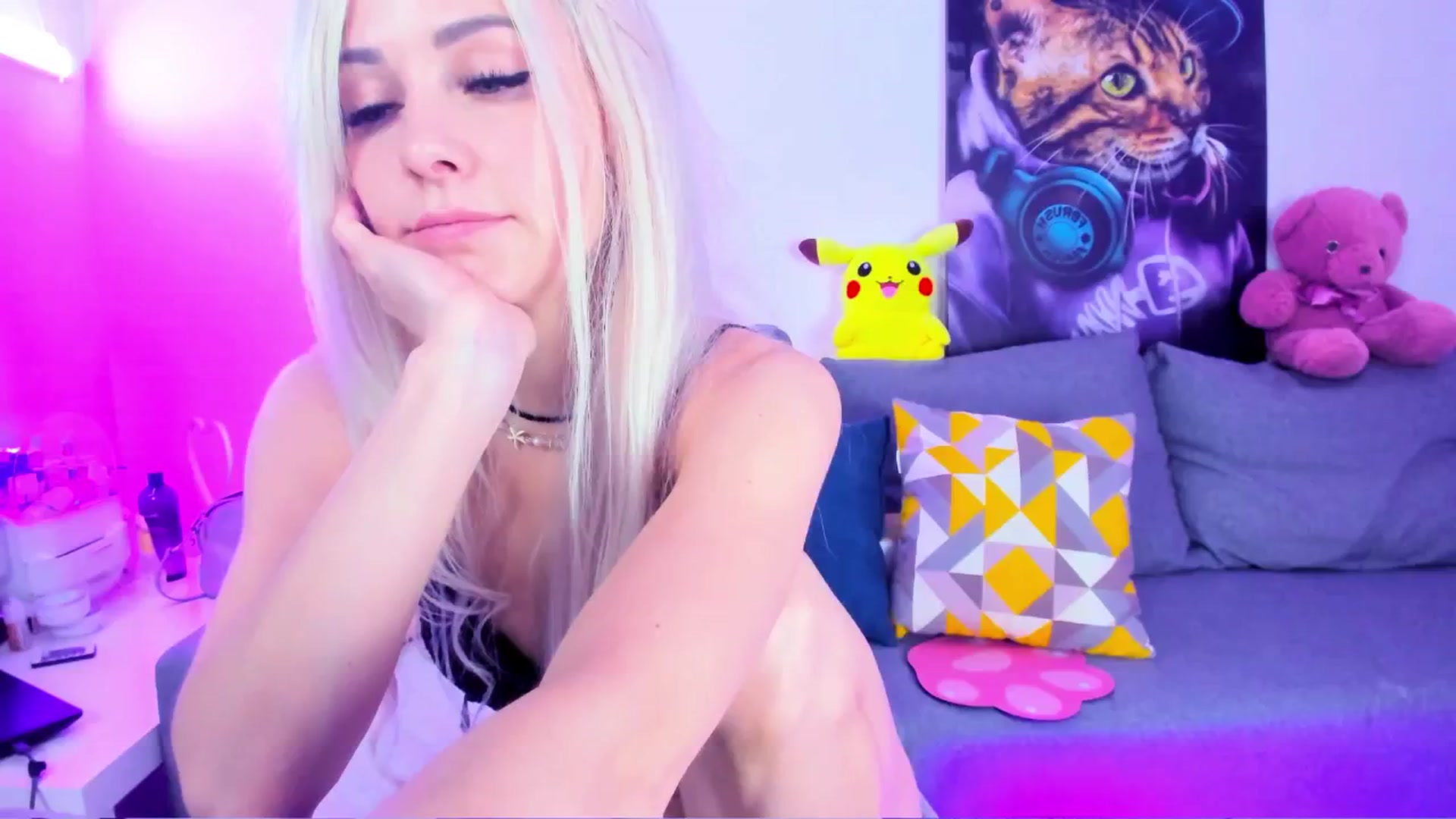 Gallery image thumbnail from Sunny__Sweet's myfreecams stream on, 02/10/2025, 04:27 image 7 of 20