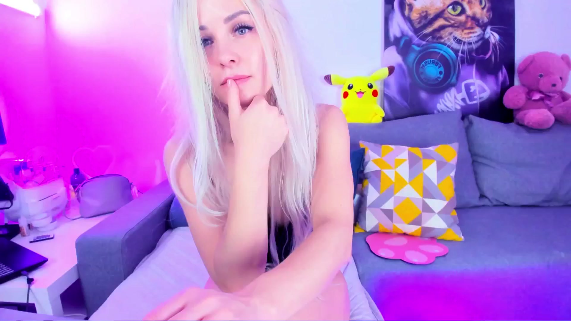 Gallery image thumbnail from Sunny__Sweet's myfreecams stream on, 02/10/2025, 05:29 image 13 of 20