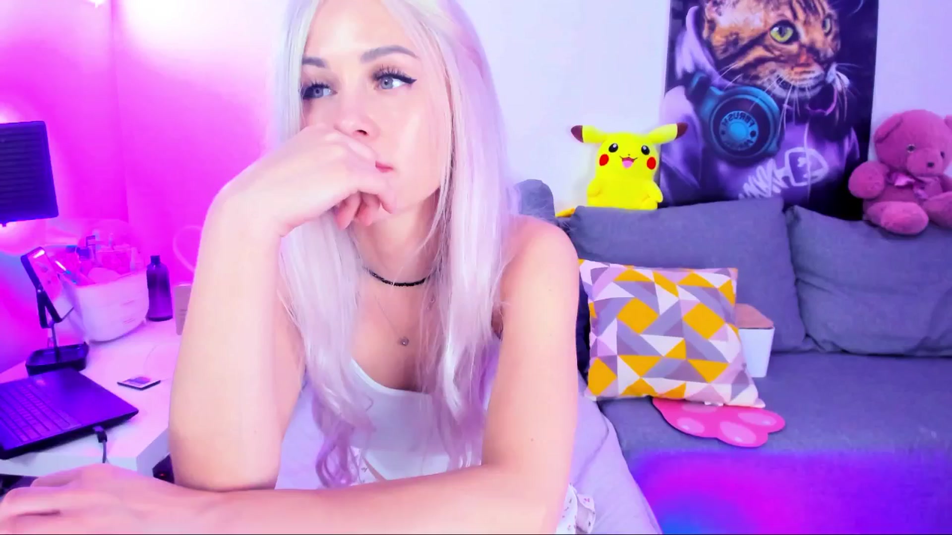 Gallery image thumbnail from Sunny__Sweet's myfreecams stream on, 02/18/2025, 06:46 image 18 of 20