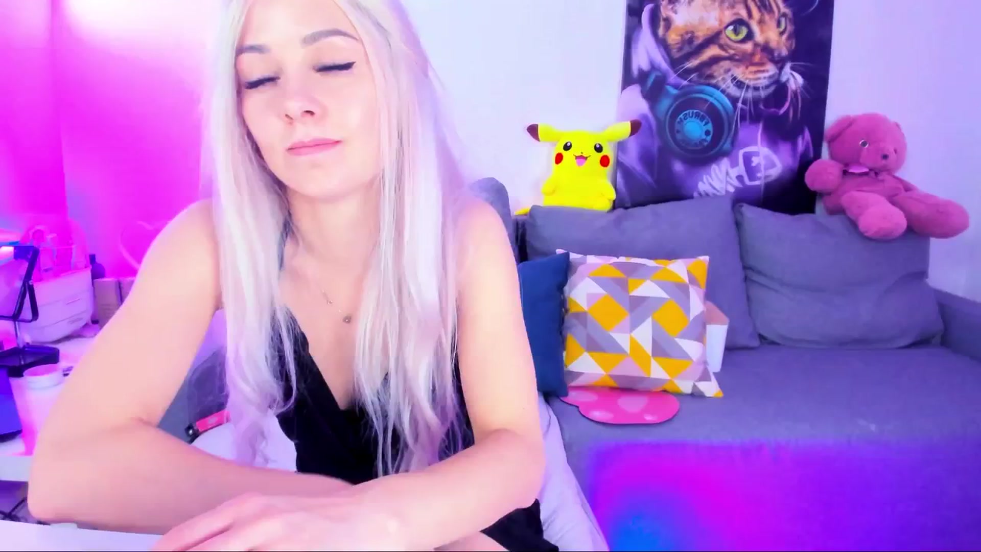 Gallery image thumbnail from Sunny__Sweet's myfreecams stream on, 02/28/2025, 05:30 image 5 of 20