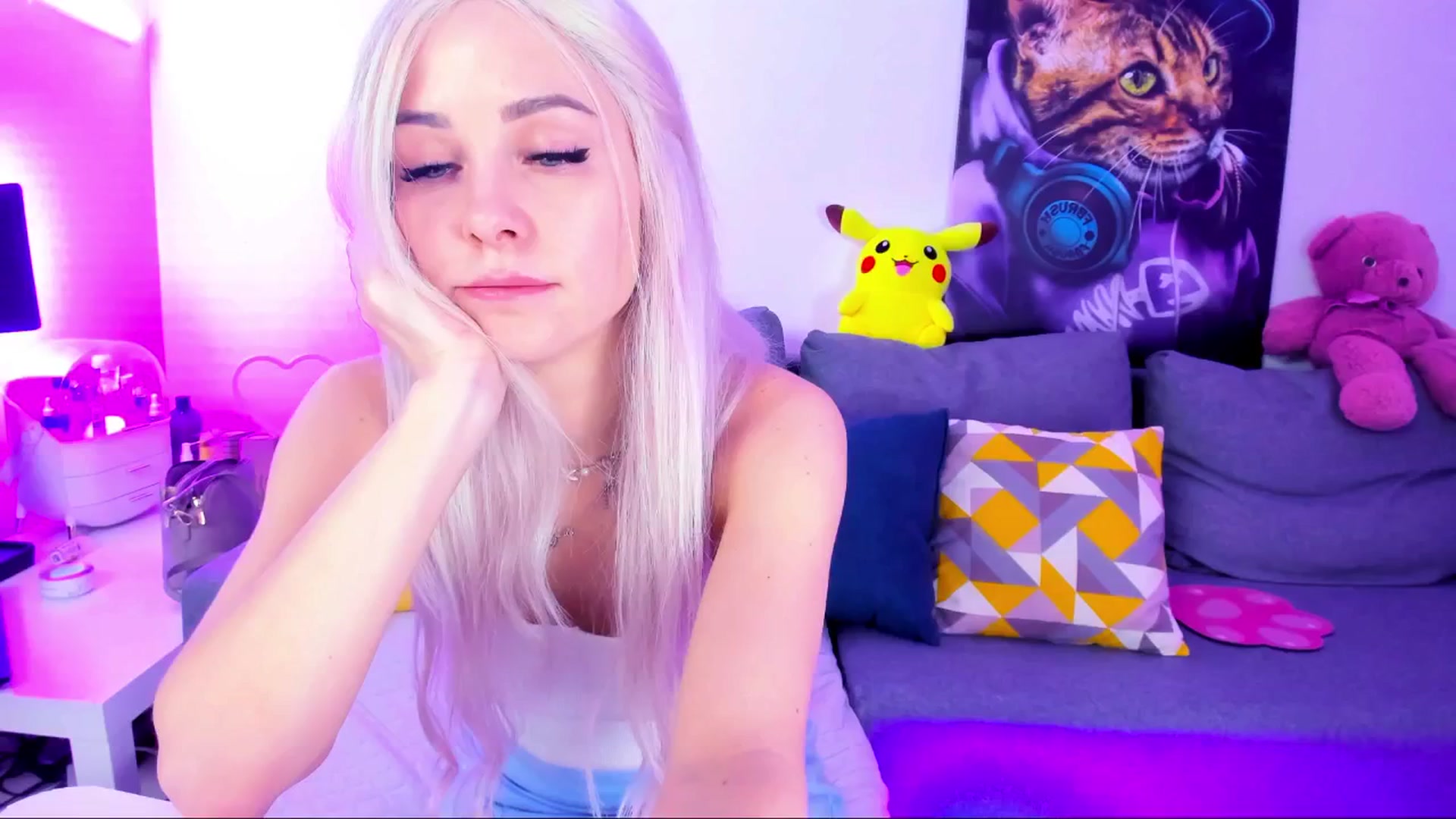Gallery image thumbnail from Sunny__Sweet's myfreecams stream on, 03/11/2025, 04:04 image 2 of 20