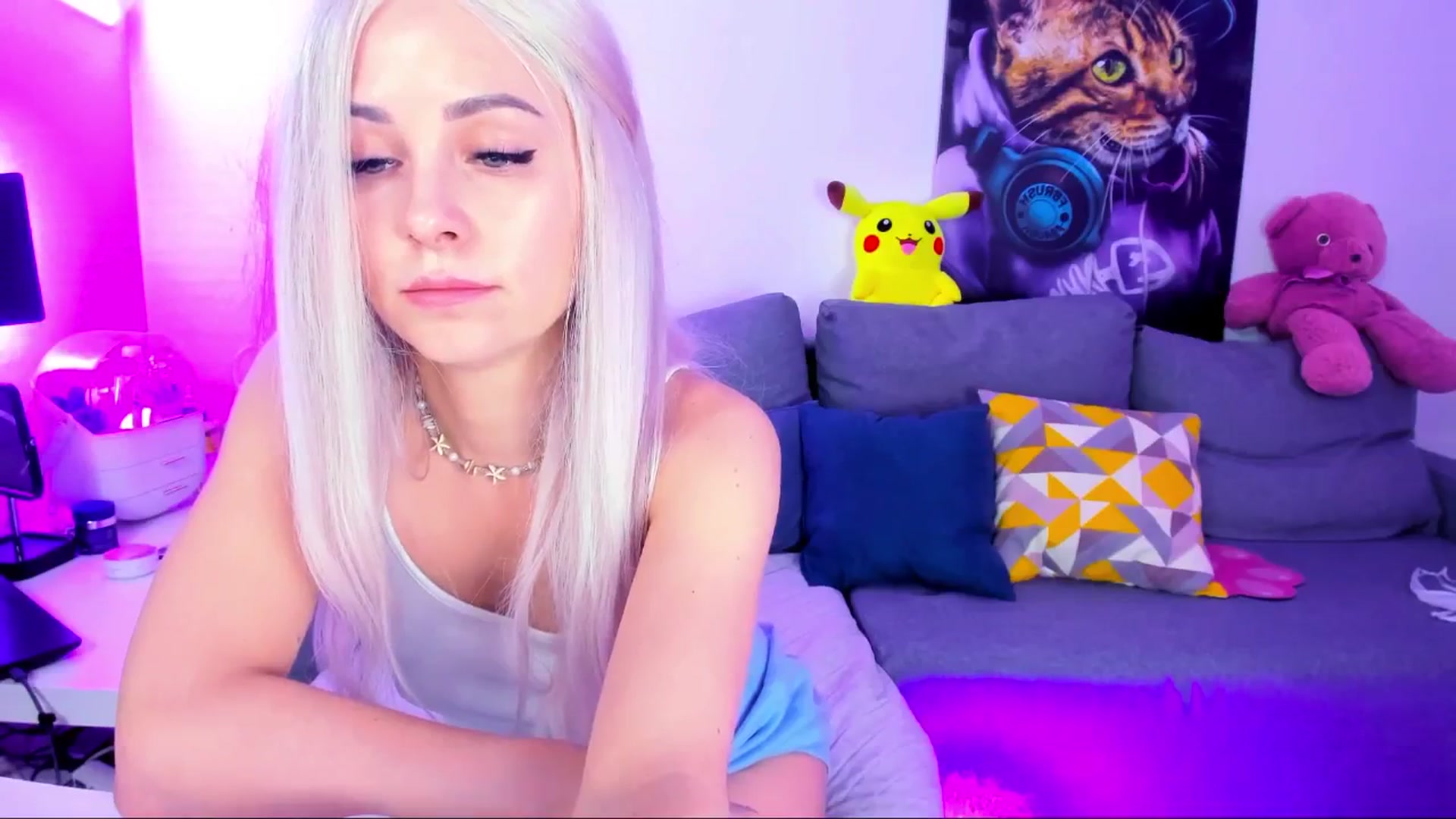 Gallery image thumbnail from Sunny__Sweet's myfreecams stream on, 03/13/2025, 04:01 image 18 of 20