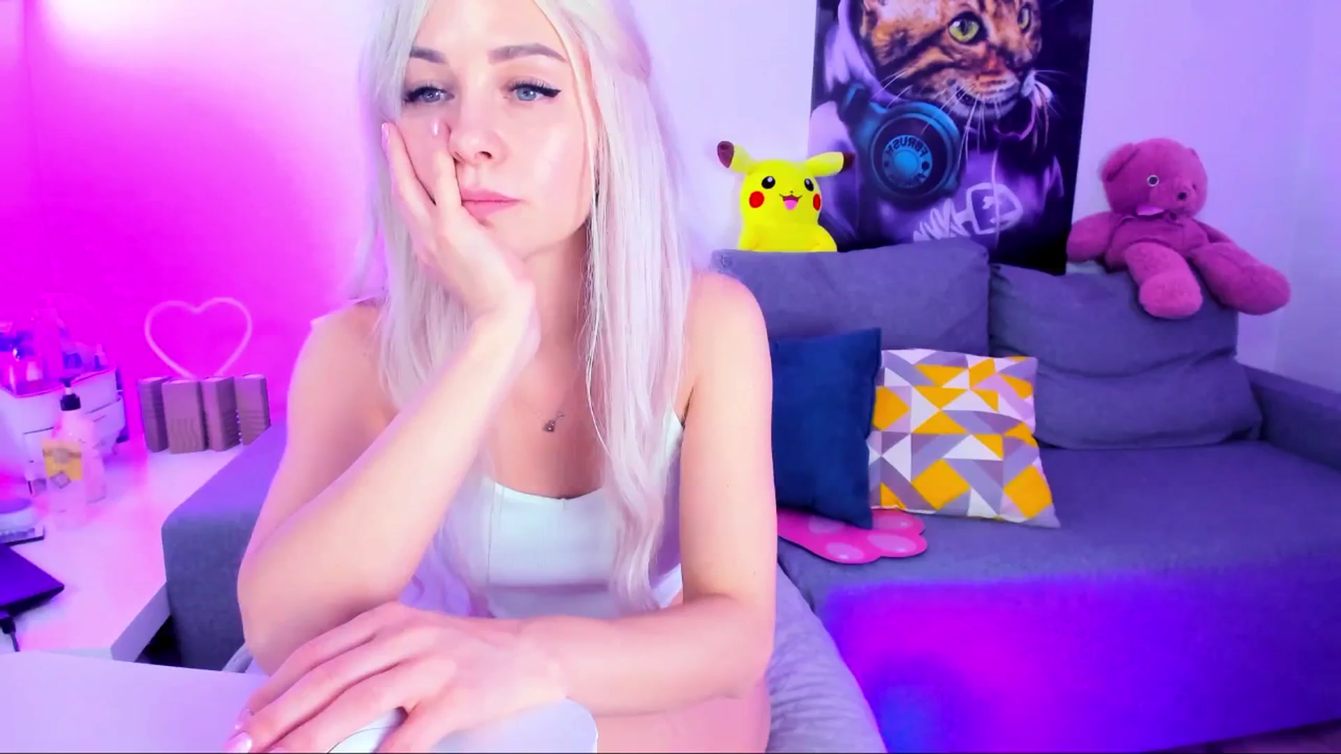 Gallery image thumbnail from Sunny__Sweet's myfreecams stream on, 03/20/2025, 05:58 image 10 of 20