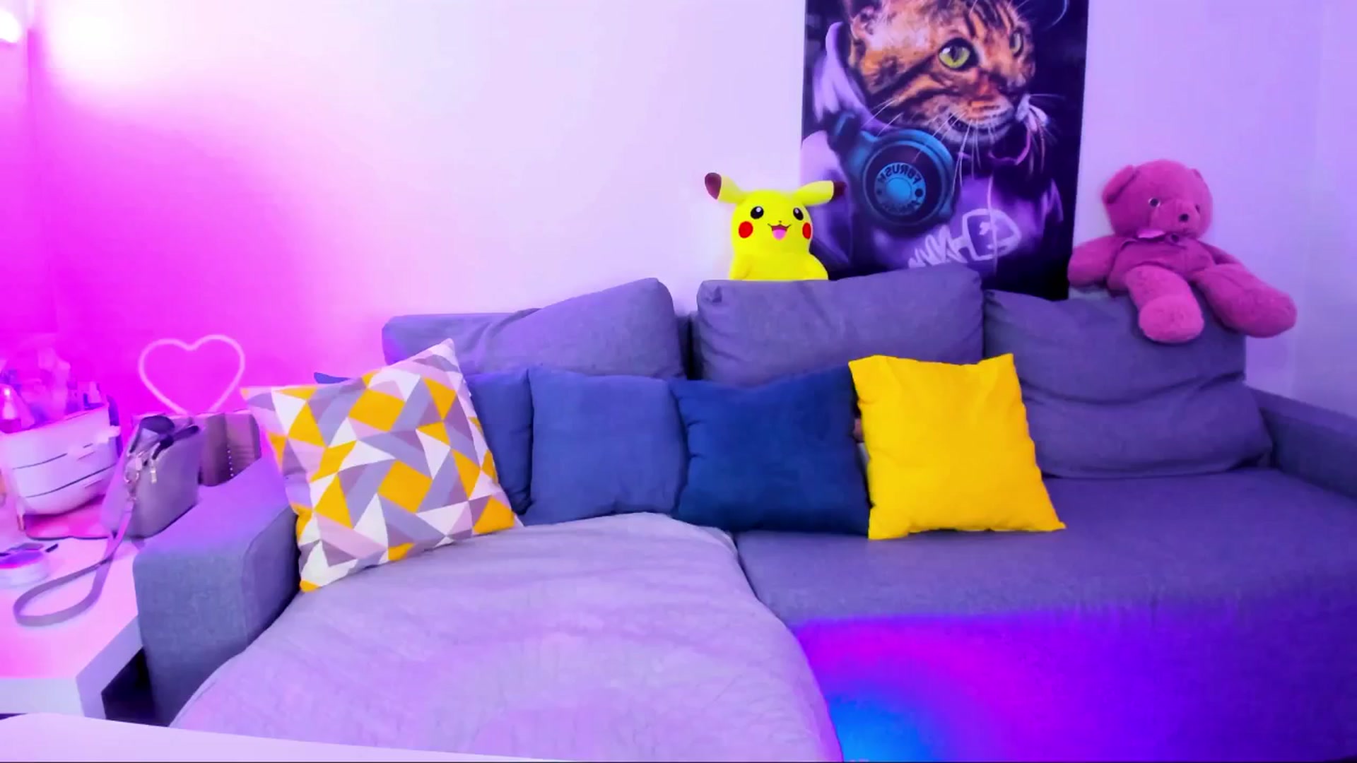 Gallery image thumbnail from Sunny__Sweet's myfreecams stream on, 03/26/2025, 05:44 image 8 of 20