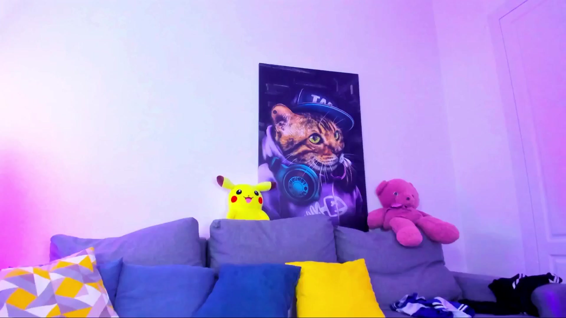 Gallery image thumbnail from Sunny__Sweet's myfreecams stream on, 03/27/2025, 05:21 image 10 of 20