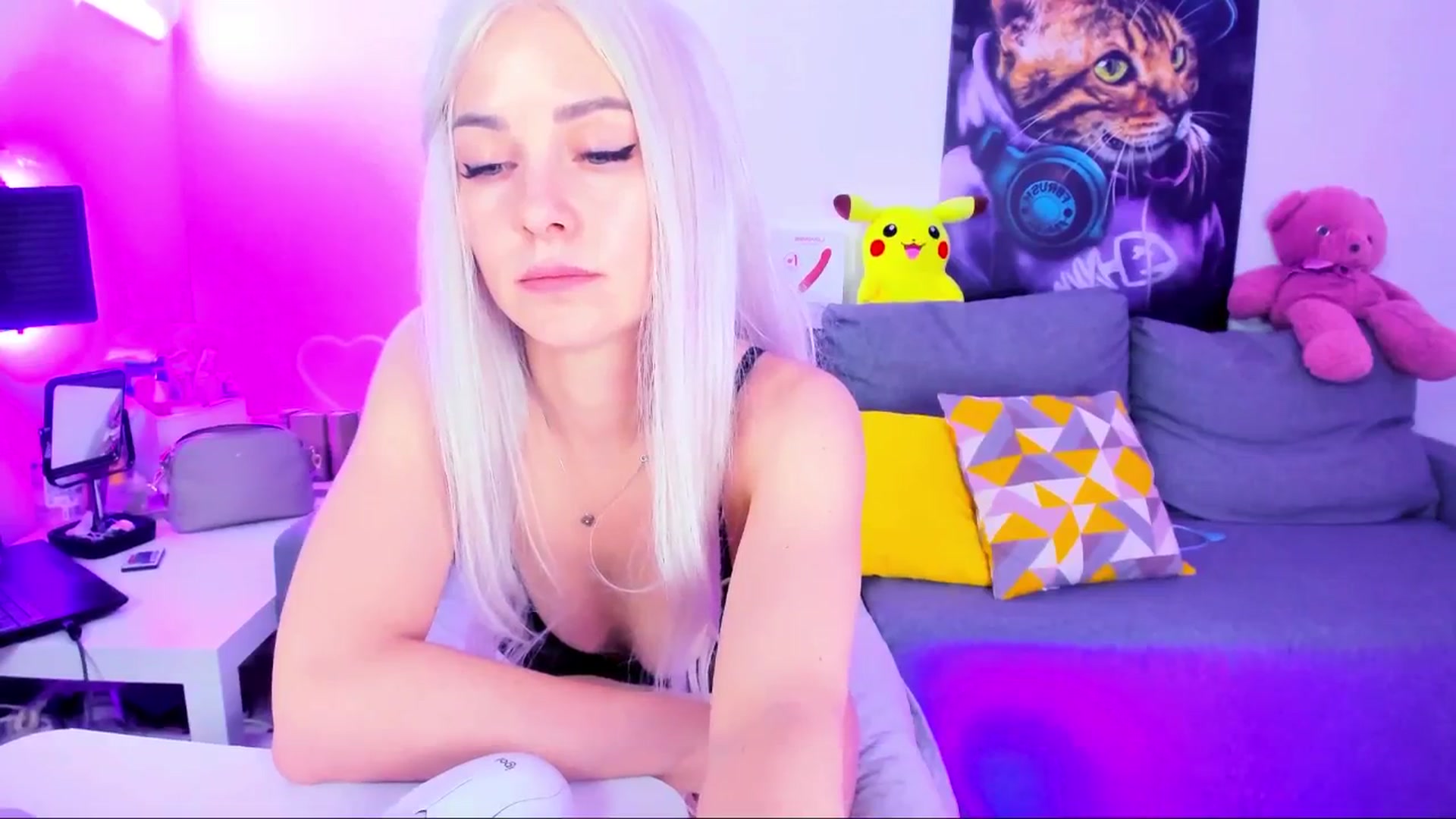 Gallery image thumbnail from Sunny__Sweet's myfreecams stream on, 04/04/2025, 05:43 image 5 of 20