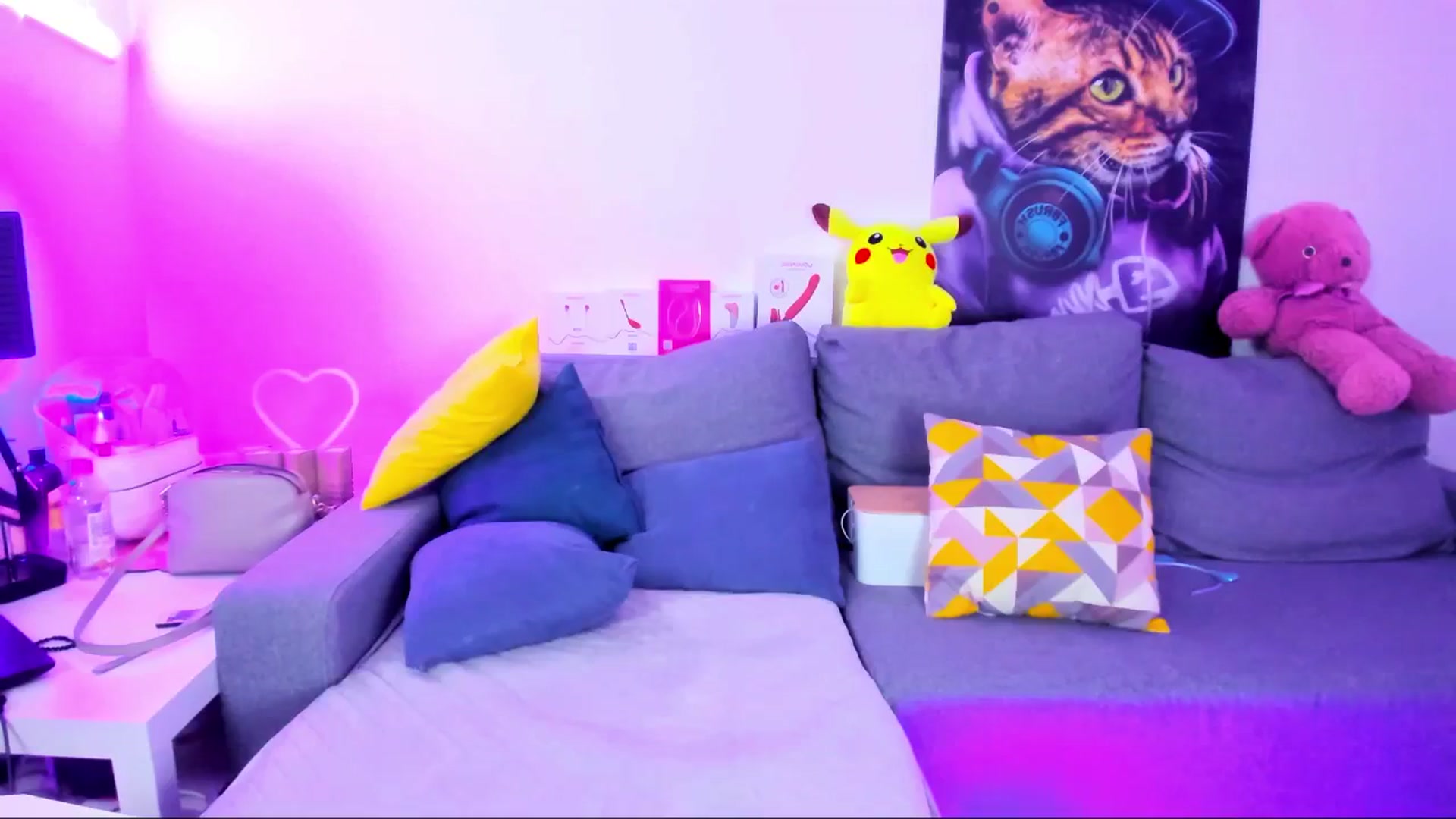 Gallery image thumbnail from Sunny__Sweet's myfreecams stream on, 04/08/2025, 05:48 image 6 of 20