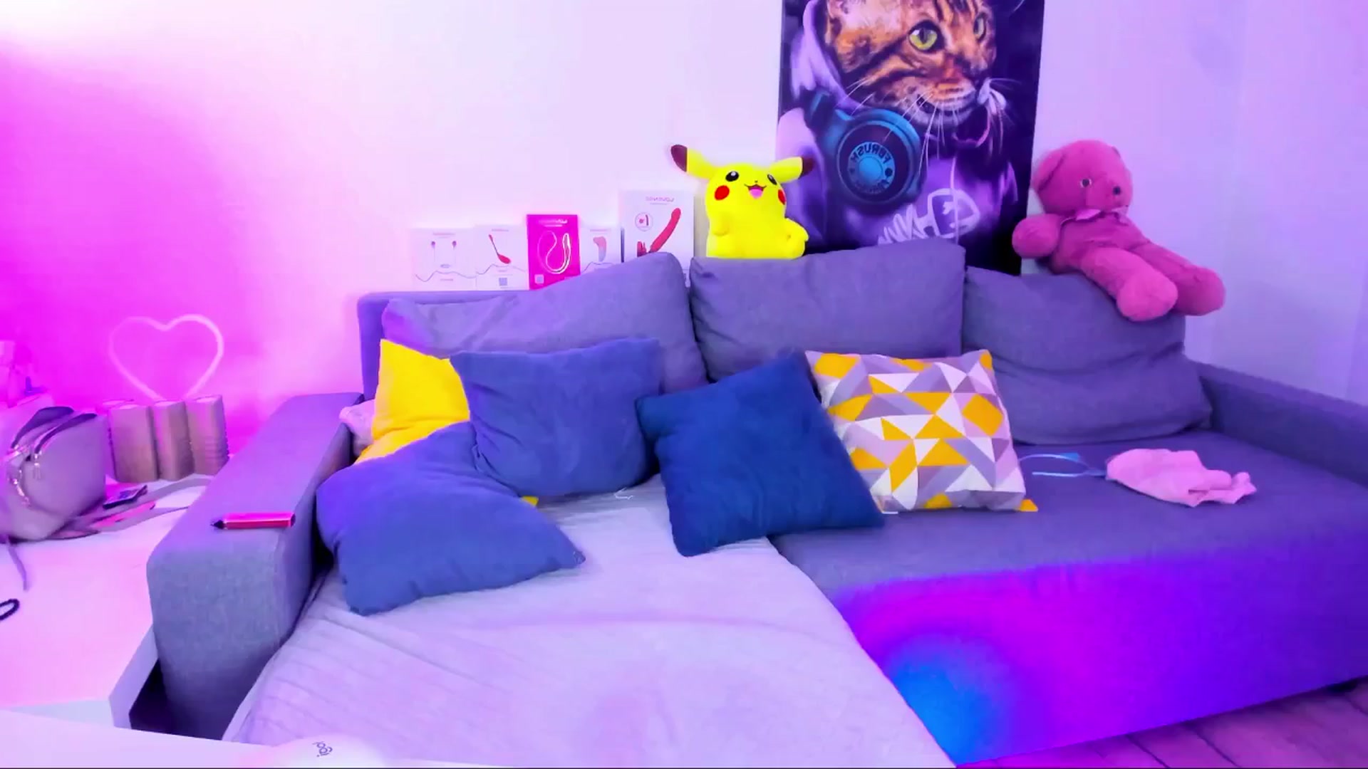 Gallery image thumbnail from Sunny__Sweet's myfreecams stream on, 04/09/2025, 05:01 image 17 of 20