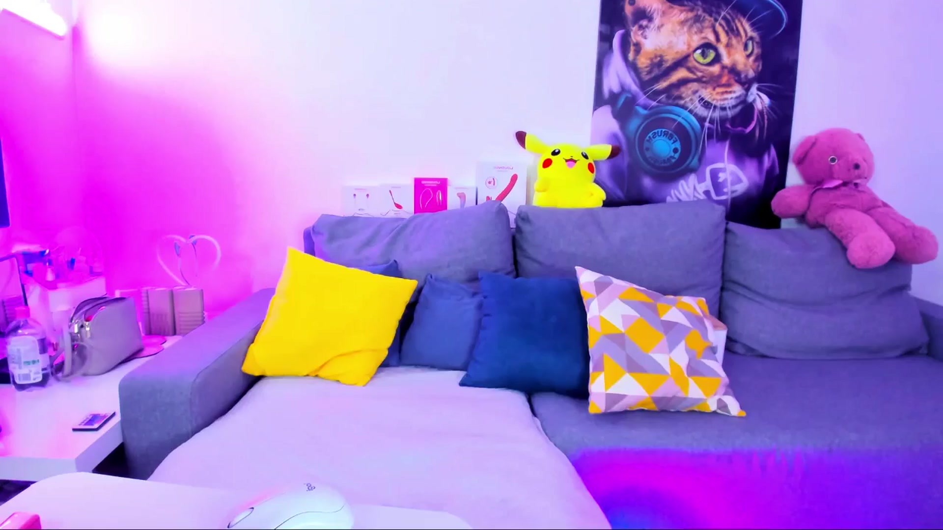 Gallery image thumbnail from Sunny__Sweet's myfreecams stream on, 04/16/2025, 05:49 image 9 of 20