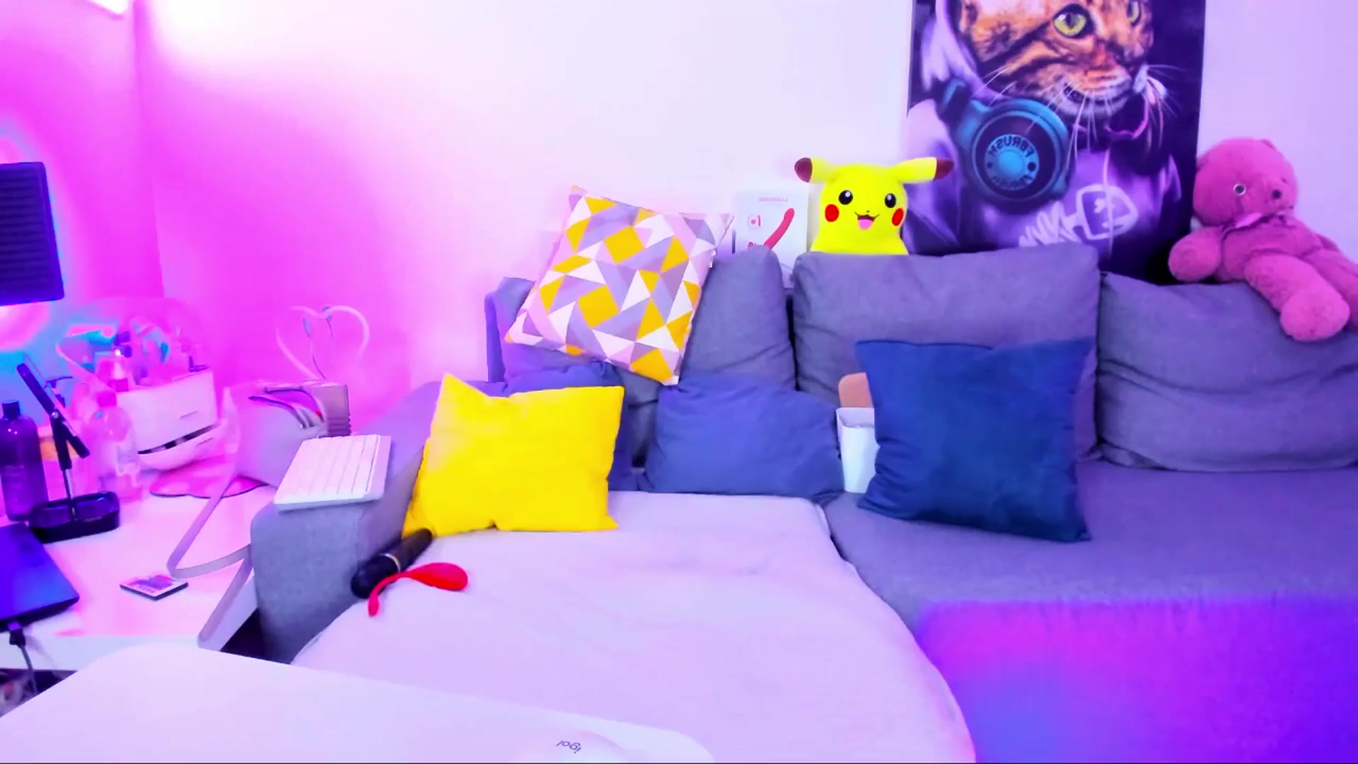 Gallery image thumbnail from Sunny__Sweet's myfreecams stream on, 04/17/2025, 04:42 image 16 of 20