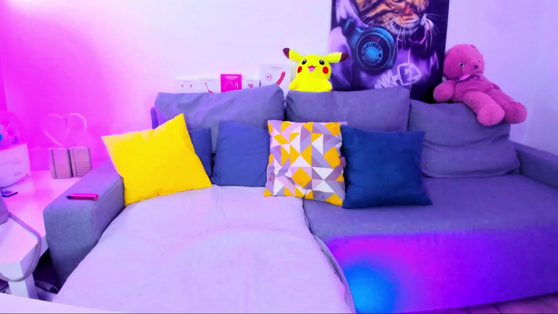 Gallery image thumbnail from Sunny__Sweet's myfreecams stream on, 04/23/2025, 06:00 image 6 of 20