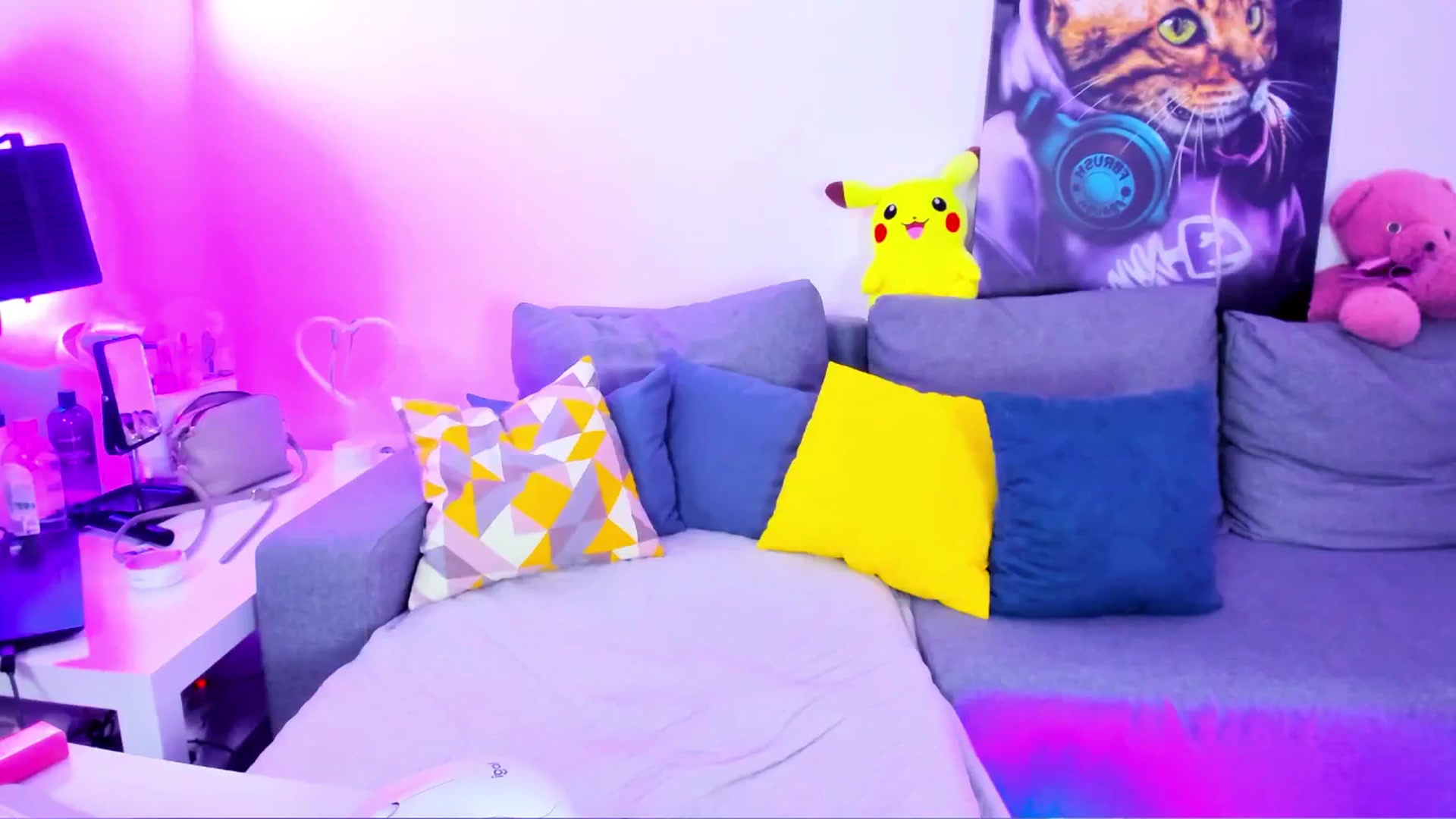Gallery image thumbnail from Sunny__Sweet's myfreecams stream on, 05/12/2025, 04:39 image 10 of 20
