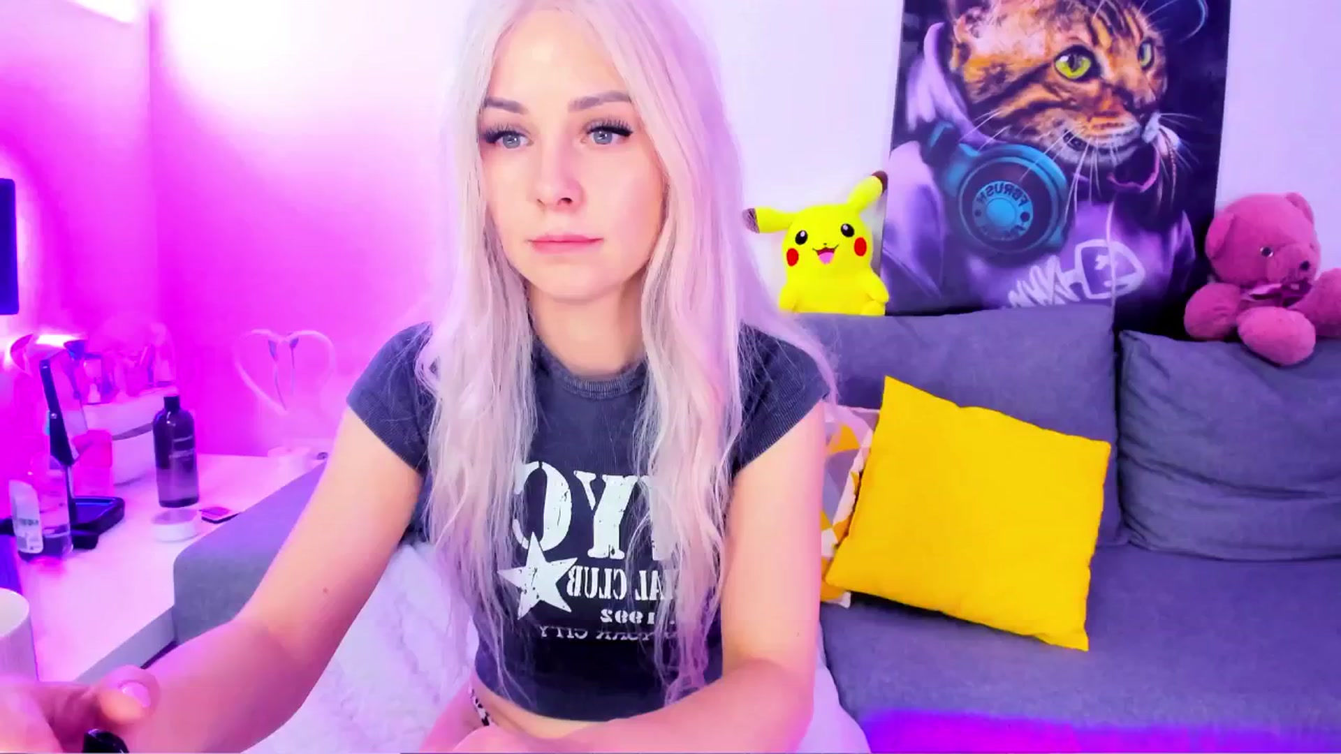 Gallery image thumbnail from Sunny__Sweet's myfreecams stream on, 05/16/2025, 04:51 image 10 of 20