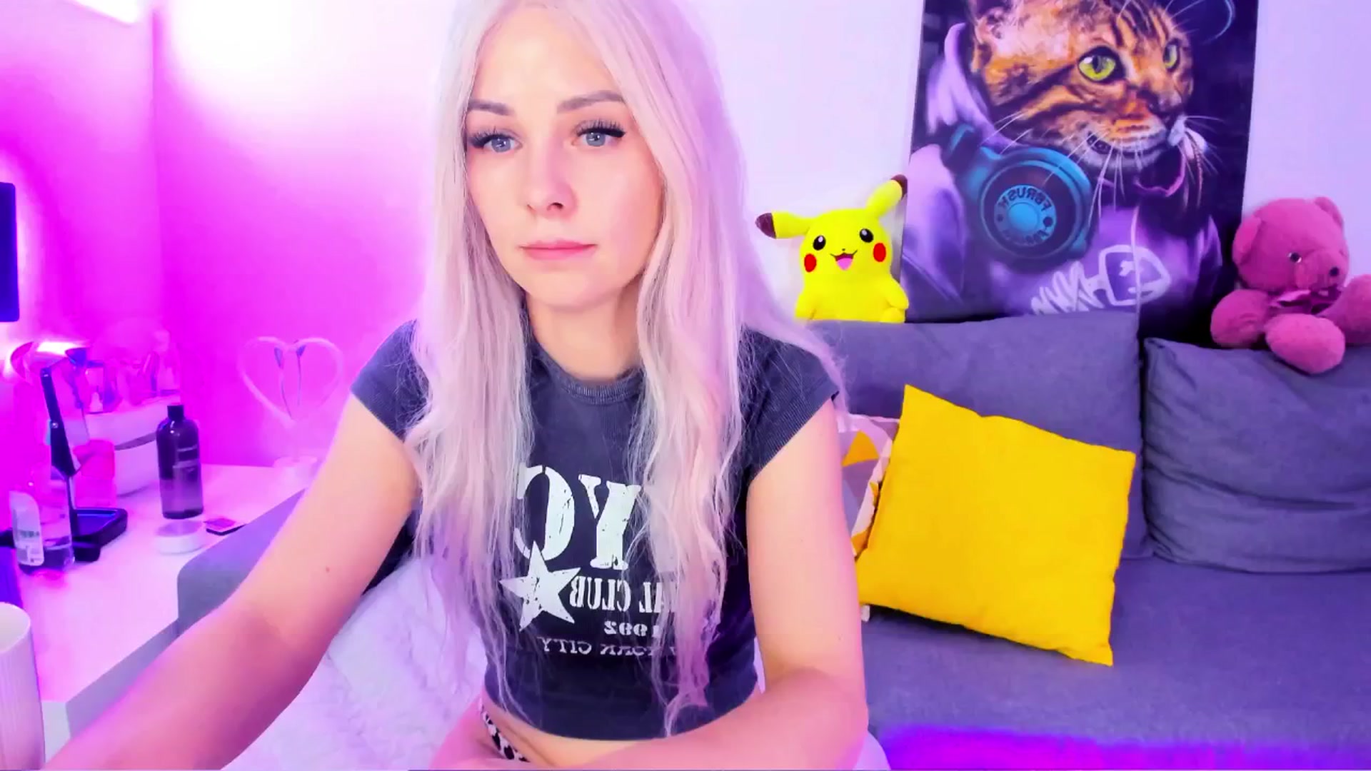 Gallery image thumbnail from Sunny__Sweet's myfreecams stream on, 05/16/2025, 04:51 image 9 of 20