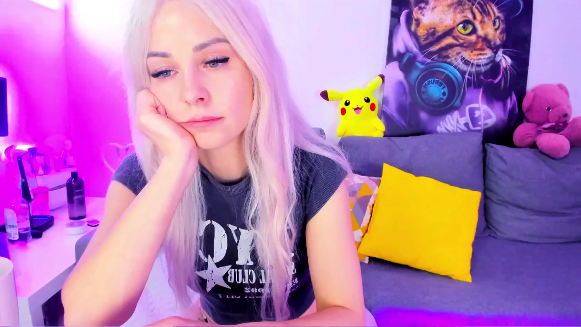 Gallery image thumbnail from Sunny__Sweet's myfreecams stream on, 05/16/2025, 04:51 image 6 of 20