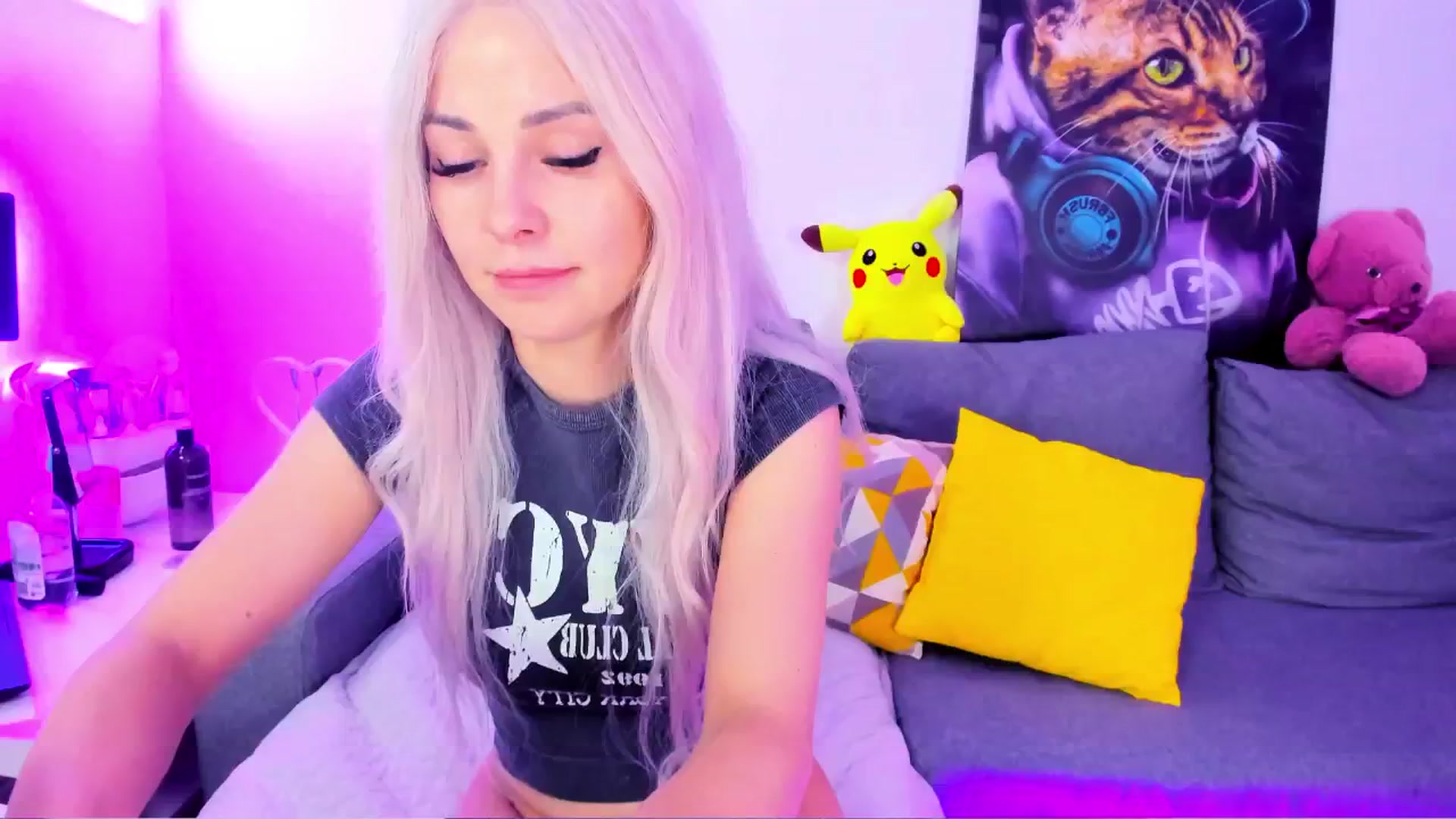 Gallery image thumbnail from Sunny__Sweet's myfreecams stream on, 05/16/2025, 06:01 image 2 of 20