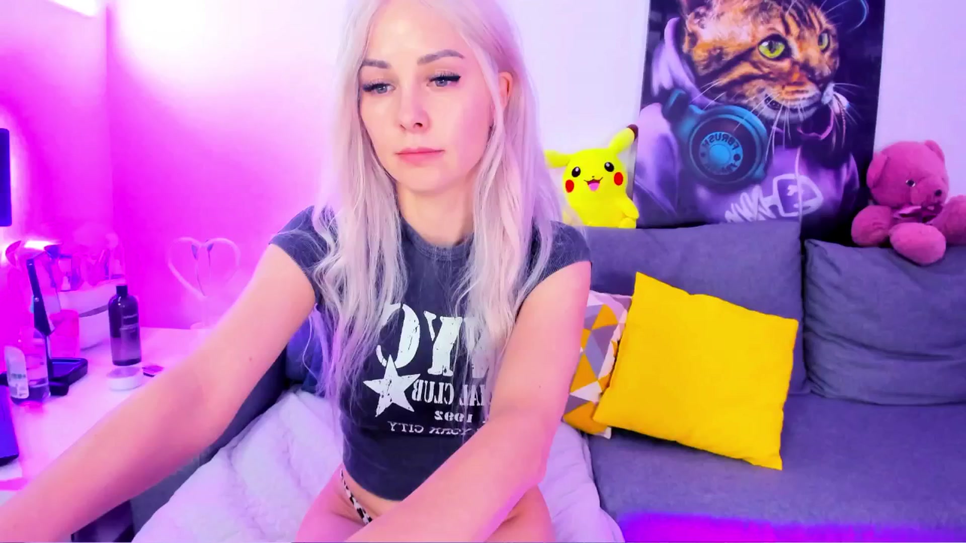Gallery image thumbnail from Sunny__Sweet's myfreecams stream on, 05/16/2025, 06:01 image 18 of 20