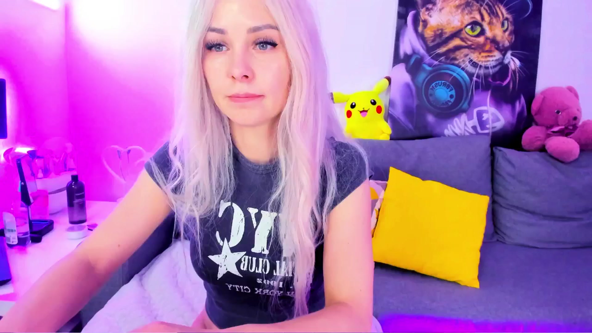 Gallery image thumbnail from Sunny__Sweet's myfreecams stream on, 05/16/2025, 06:01 image 13 of 20