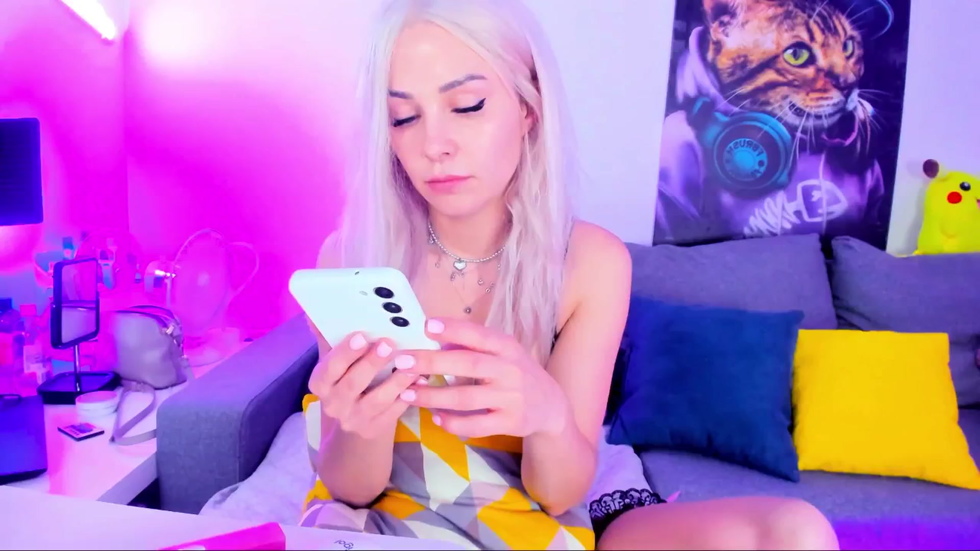 Gallery image thumbnail from Sunny__Sweet's myfreecams stream on, 06/11/2025, 05:58 image 18 of 20