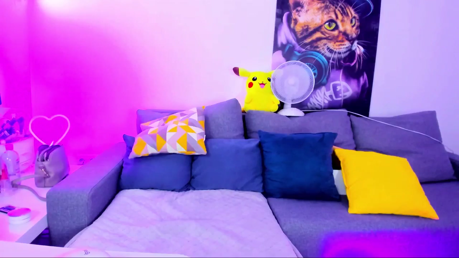 Gallery image thumbnail from Sunny__Sweet's myfreecams stream on, 06/17/2025, 05:56 image 9 of 20