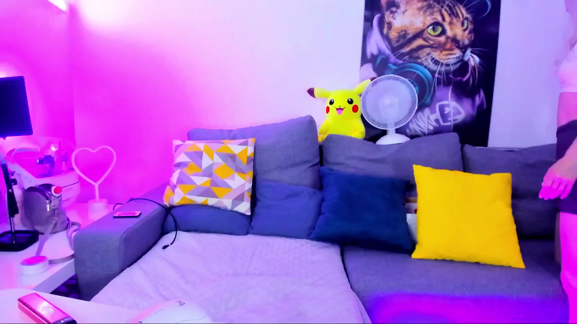 Gallery image thumbnail from Sunny__Sweet's myfreecams stream on, 06/20/2025, 04:27 image 5 of 20