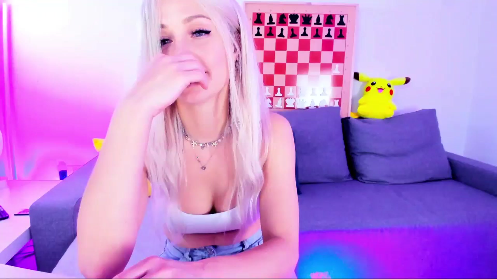 Gallery image thumbnail from Sunny__Sweet's myfreecams stream on, 12/23/2025, 06:40 image 1 of 20