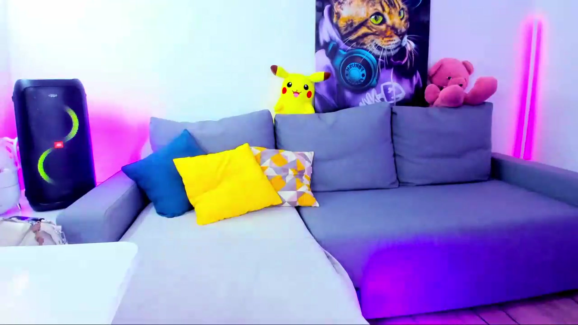 Gallery image thumbnail from Sunny__Sweet's myfreecams stream on, 08/11/2026, 04:22 image 15 of 20