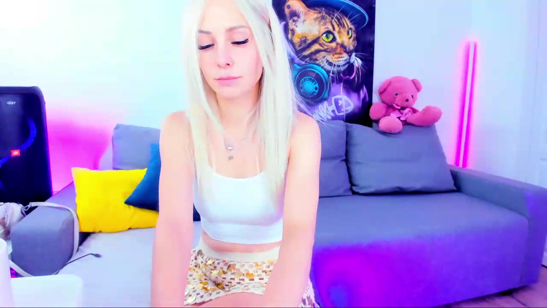 Gallery image thumbnail from Sunny__Sweet's myfreecams stream on, 08/18/2026, 05:51 image 7 of 20