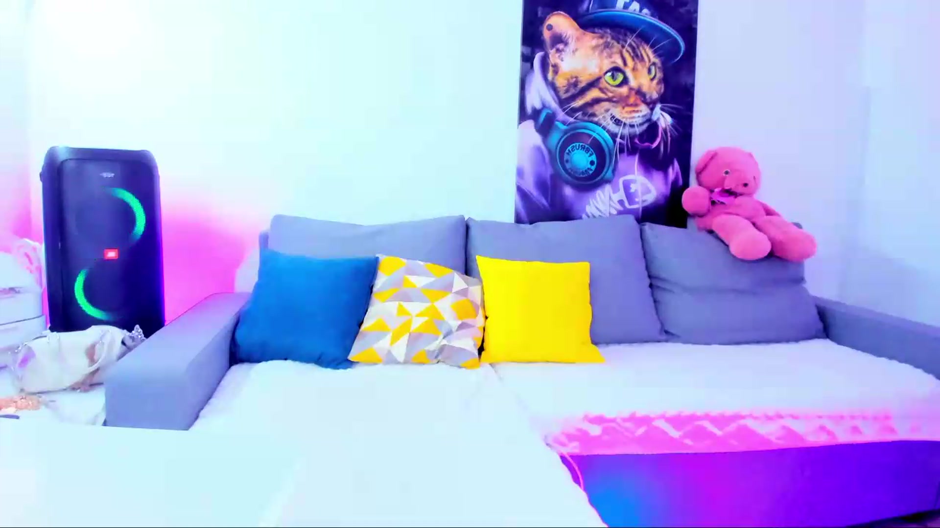 Gallery image thumbnail from Sunny__Sweet's myfreecams stream on, 08/31/2026, 06:11 image 13 of 20