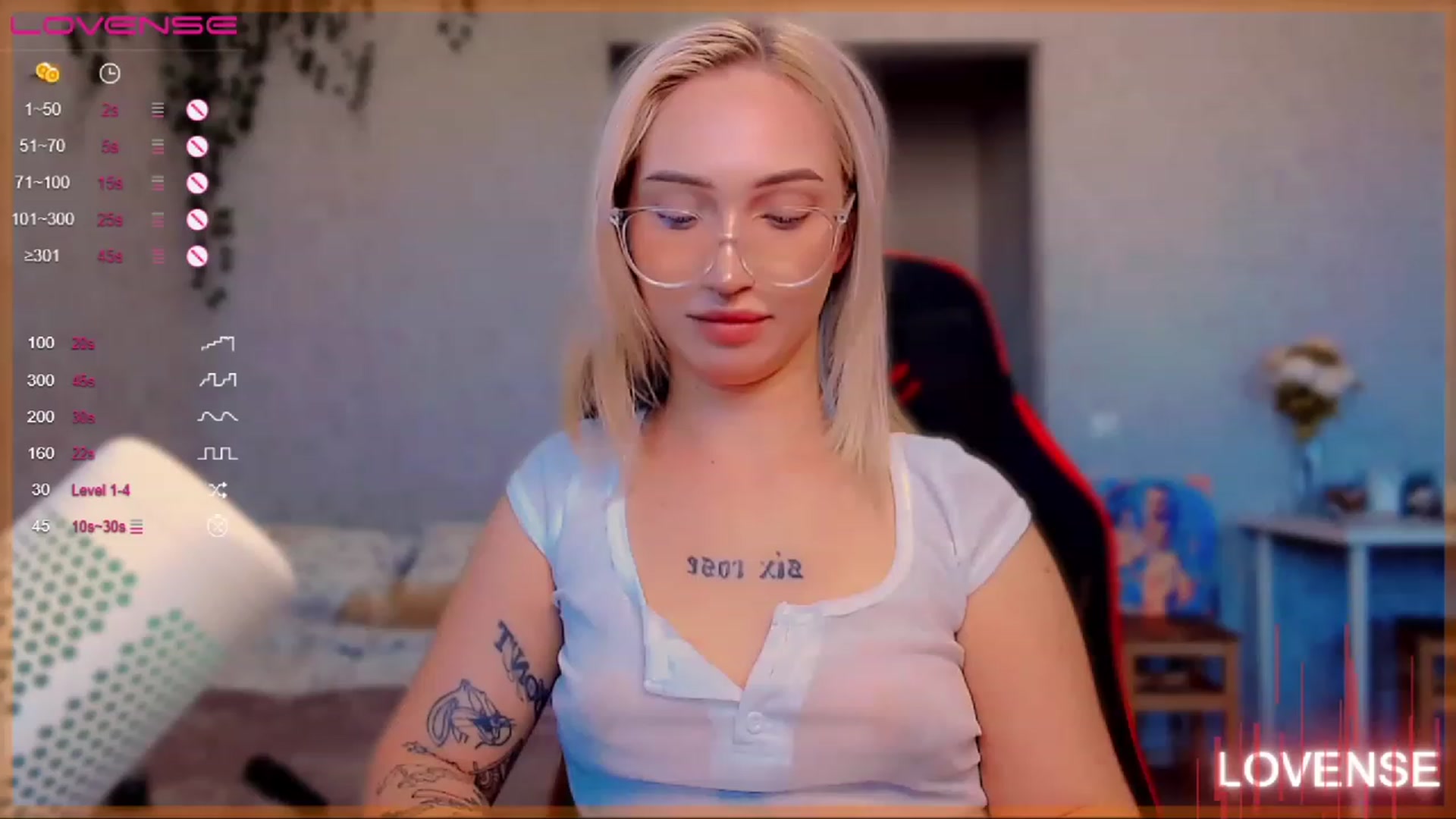 Gallery image thumbnail from Sunny_xoxo's myfreecams stream on, 06/12/2023, 02:10 image 17 of 20