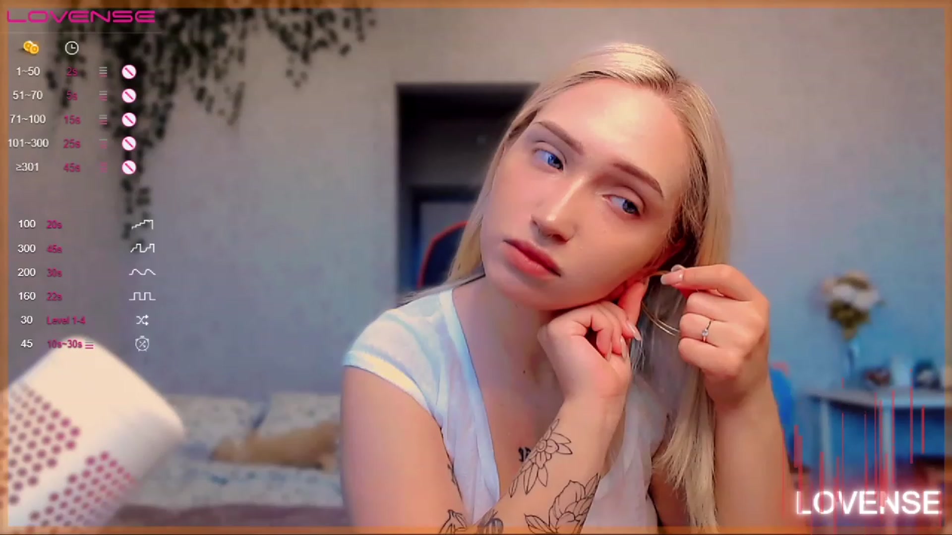 Gallery image thumbnail from Sunny_xoxo's myfreecams stream on, 06/12/2023, 02:10 image 9 of 20