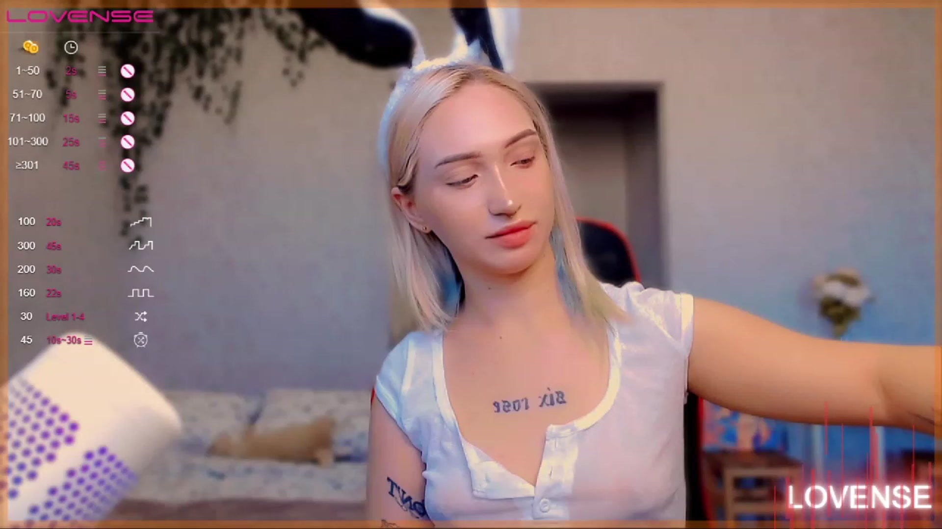 Gallery image thumbnail from Sunny_xoxo's myfreecams stream on, 06/12/2023, 02:10 image 8 of 20
