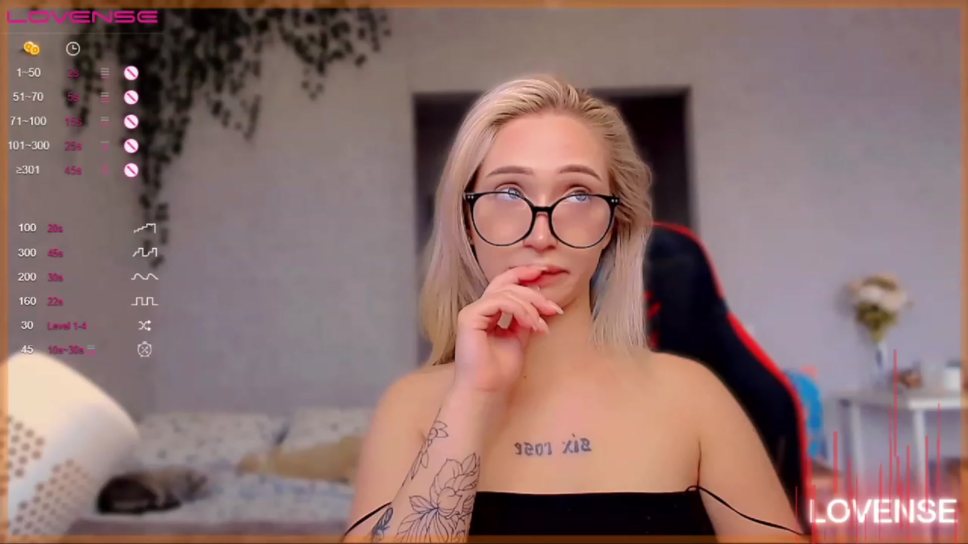 Gallery image thumbnail from Sunny_xoxo's myfreecams stream on, 06/12/2023, 07:22 image 15 of 20
