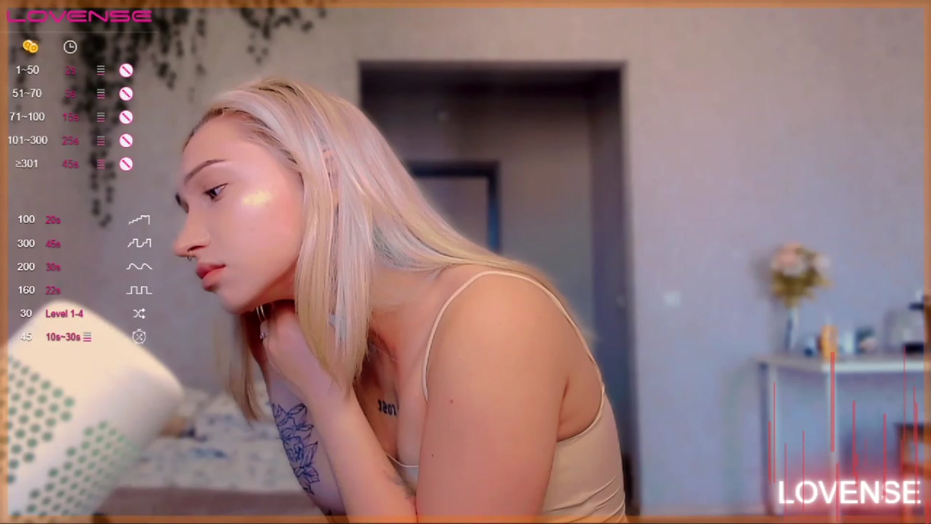 Gallery image thumbnail from Sunny_xoxo's myfreecams stream on, 06/18/2023, 02:22 image 13 of 20