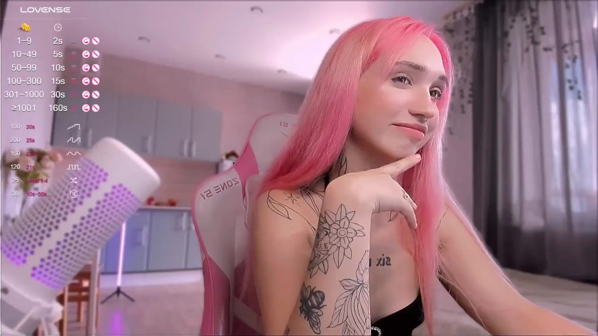 Gallery image thumbnail from Sunny_xoxo's myfreecams stream on, 07/03/2024, 09:00 image 17 of 20