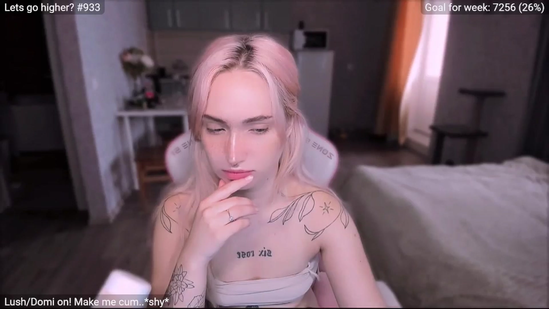 Gallery image thumbnail from Sunny_xoxo's myfreecams stream on, 07/29/2024, 01:40 image 9 of 20