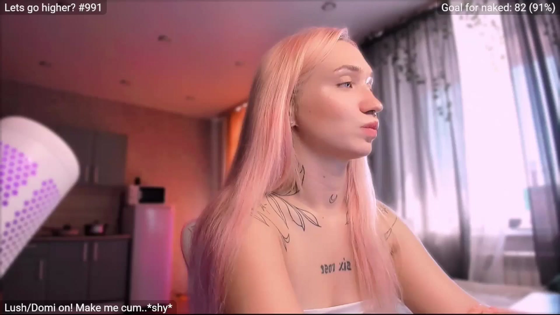 Gallery image thumbnail from Sunny_xoxo's myfreecams stream on, 07/31/2024, 10:34 image 9 of 20