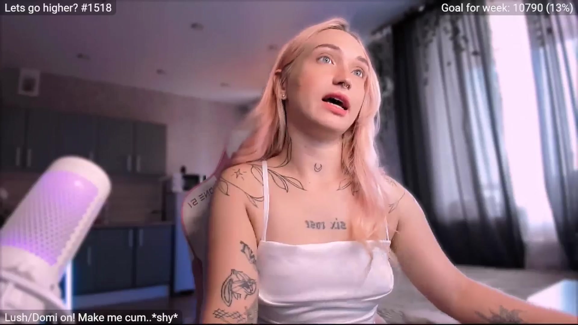 Gallery image thumbnail from Sunny_xoxo's myfreecams stream on, 08/05/2024, 07:16 image 12 of 20