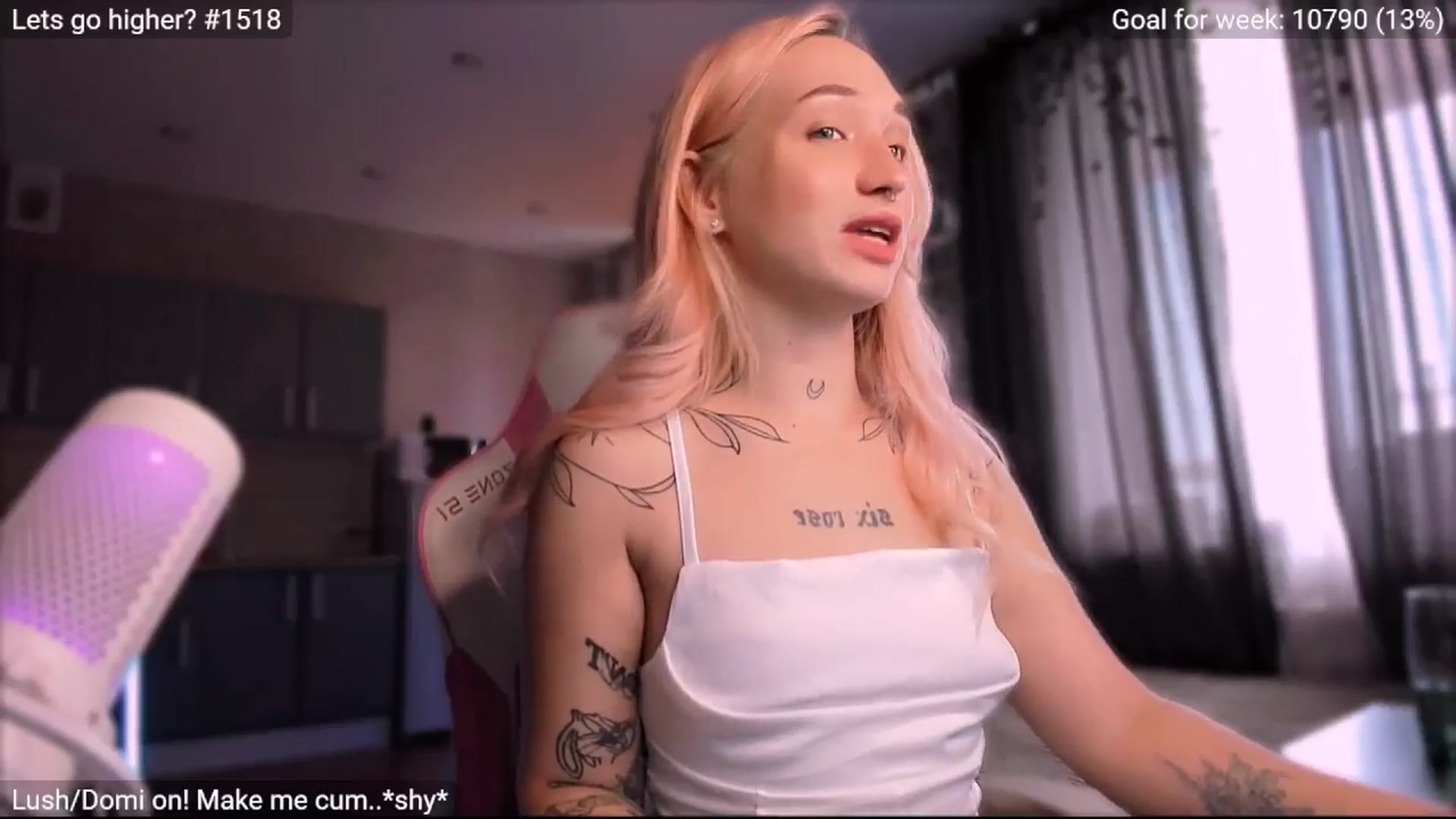 Gallery image thumbnail from Sunny_xoxo's myfreecams stream on, 08/05/2024, 07:16 image 14 of 20