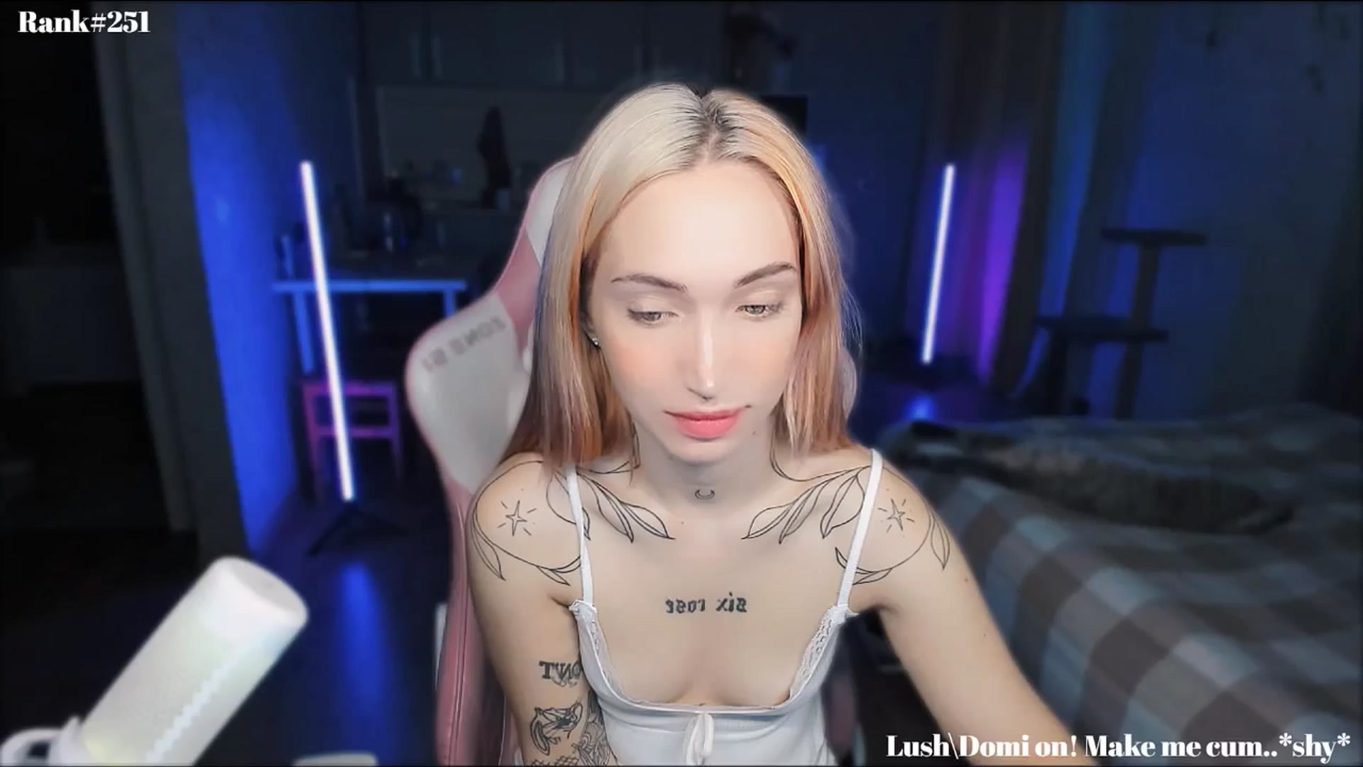 Gallery image thumbnail from Sunny_xoxo's myfreecams stream on, 10/21/2024, 01:17 image 14 of 20
