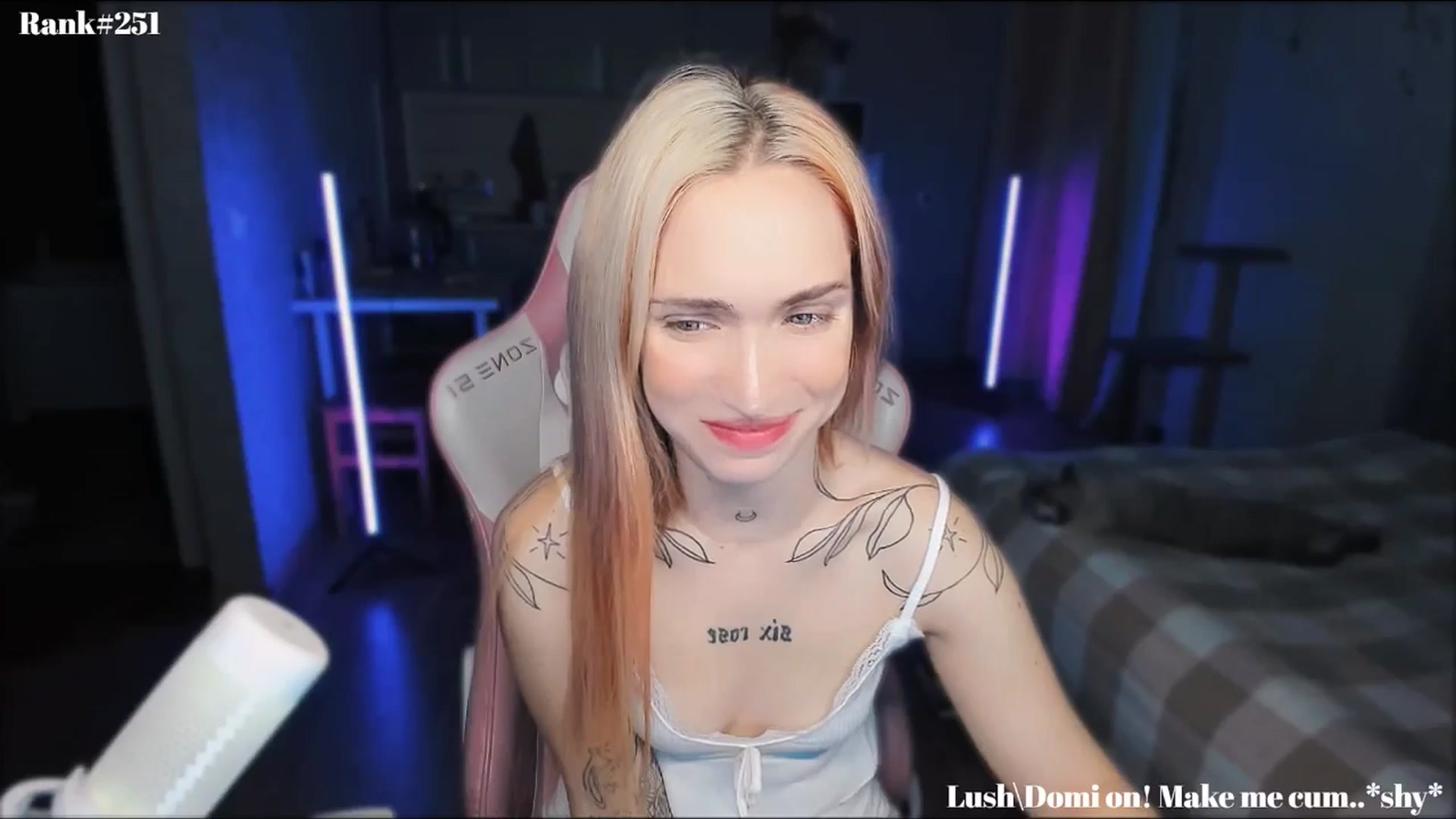 Gallery image thumbnail from Sunny_xoxo's myfreecams stream on, 10/21/2024, 01:17 image 9 of 20