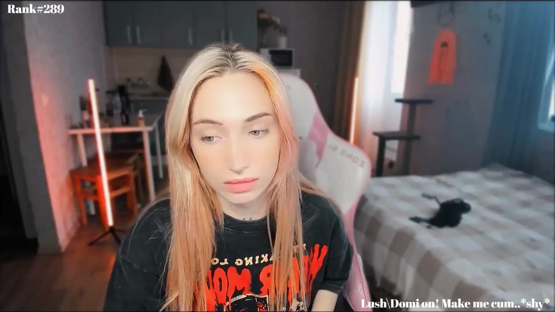 Gallery image thumbnail from Sunny_xoxo's myfreecams stream on, 10/24/2024, 04:35 image 16 of 20